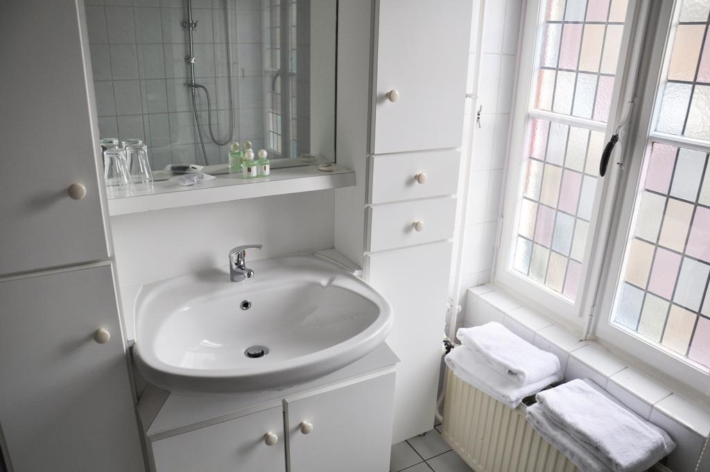 Hotel Het Anker Heythuysen Habitación foto